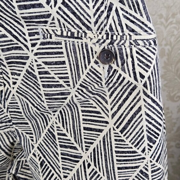 Soft Surroundings Size 4 Black & Cream Patterned Cropped Pants Straight Leg NWT - Picture 8 of 16
